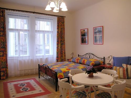 Pragues Rainbow Guest House Exterior foto