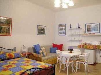 Pragues Rainbow Guest House Exterior foto